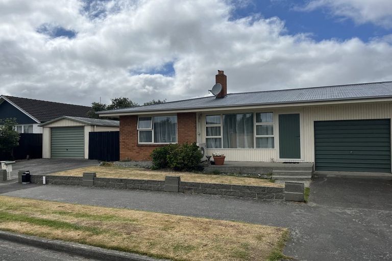 Photo of property in 2 Marlin Place, Mairehau, Christchurch, 8013