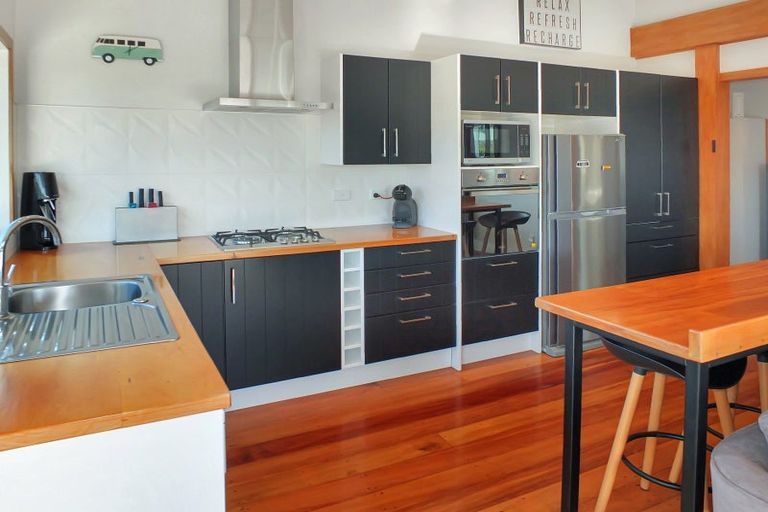 Photo of property in 8a Te Awa Street, Foxton Beach, Foxton, 4815