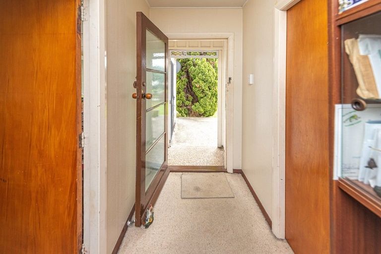 Photo of property in 53 Swiss Avenue, Gonville, Whanganui, 4501