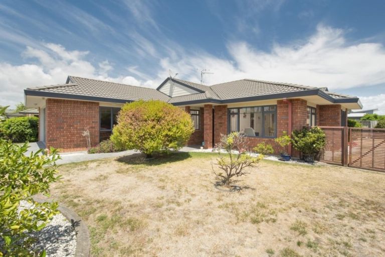 Photo of property in 20 Carribean Place, Papamoa Beach, Papamoa, 3118