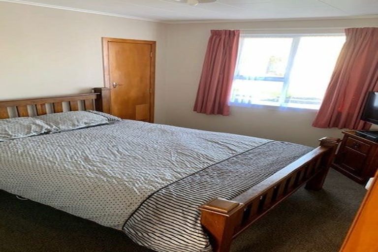 Photo of property in 22 Murray Avenue, Hawera, 4610