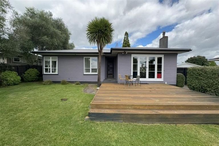 Photo of property in 32 Mcintyre Avenue, Fenton Park, Rotorua, 3010