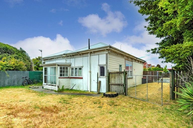 Photo of property in 2 Convoy Street, New Brighton, Christchurch, 8083