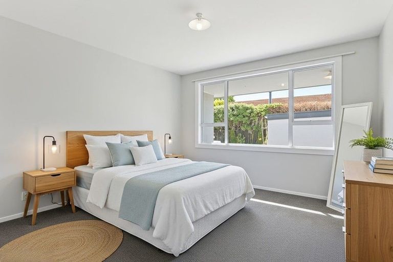 Photo of property in 1/17 Tyrone Street, Belfast, Christchurch, 8051