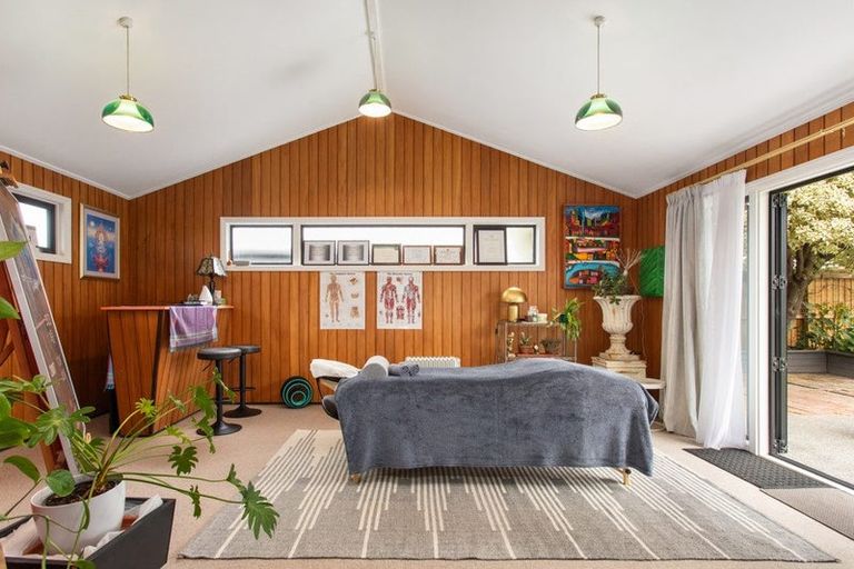 Photo of property in 70 Grahams Road, Burnside, Christchurch, 8041