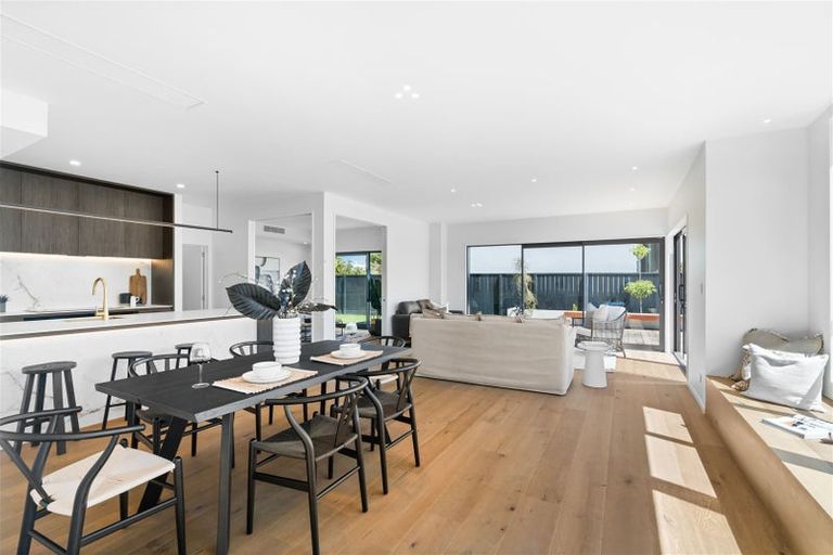 Photo of property in 4 Daresbury Lane, Fendalton, Christchurch, 8014