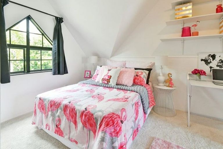 Photo of property in 14 Cameron Place, Drury, 2113