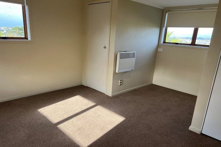 Photo of property in 1/15 Sunnynook Road, Forrest Hill, Auckland, 0620