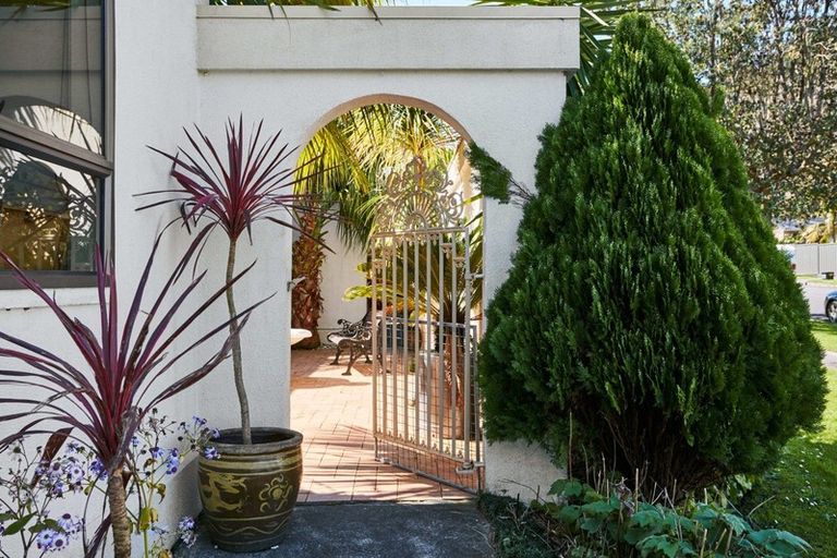 Photo of property in 24 Sunvale Crescent, Whataupoko, Gisborne, 4010