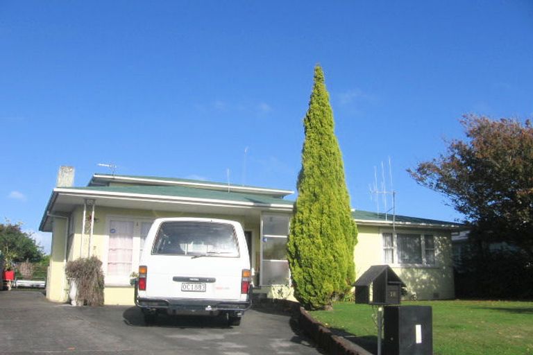 Photo of property in 20 Somerset Crescent, Highbury, Palmerston North, 4412