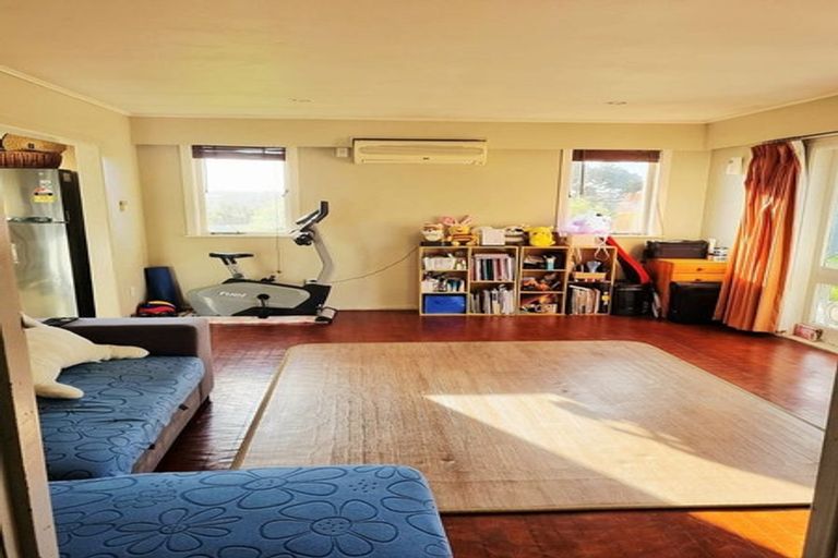 Photo of property in 23 Arrow Road, Forrest Hill, Auckland, 0620