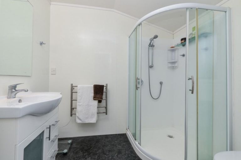 Photo of property in 1 Hatea Place, Dinsdale, Hamilton, 3204