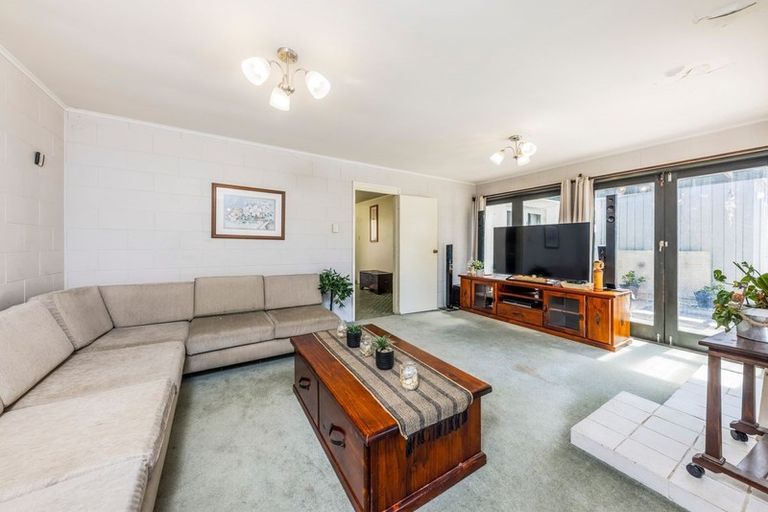 Photo of property in 14 Morrow Terrace, Pukekohe, 2120