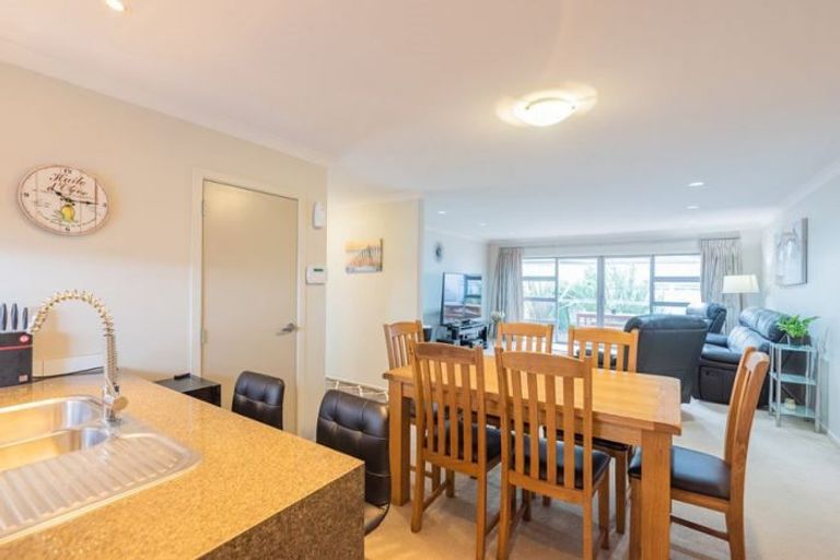 Photo of property in 11 Jeannie Way, Waikanae Beach, Waikanae, 5036