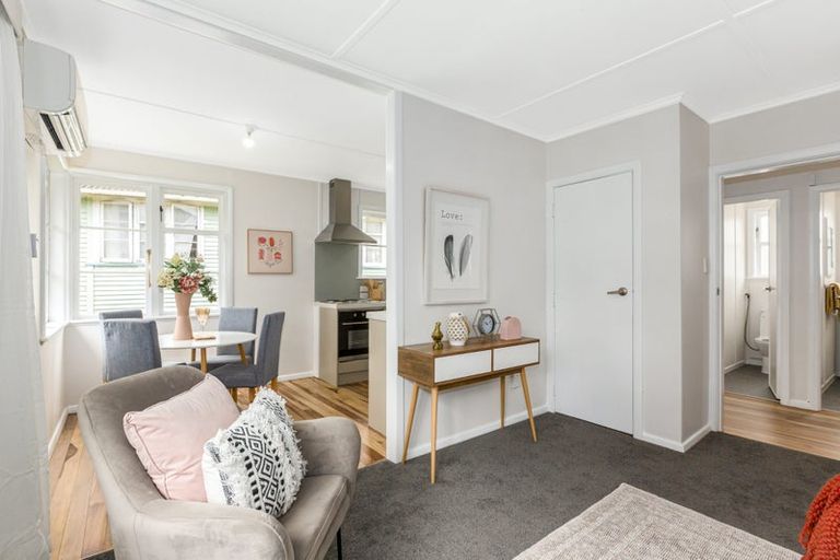 Photo of property in 27 Mckillop Street, Ranui, Porirua, 5024