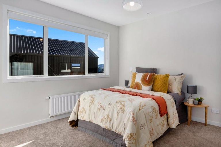 Photo of property in 51 Banks Boulevard, Whitby, Porirua, 5024