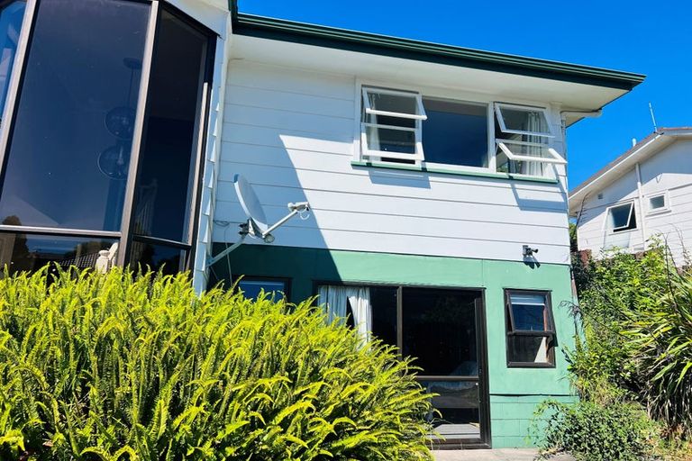 Photo of property in 66 Salamanca Road, Sunnynook, Auckland, 0620