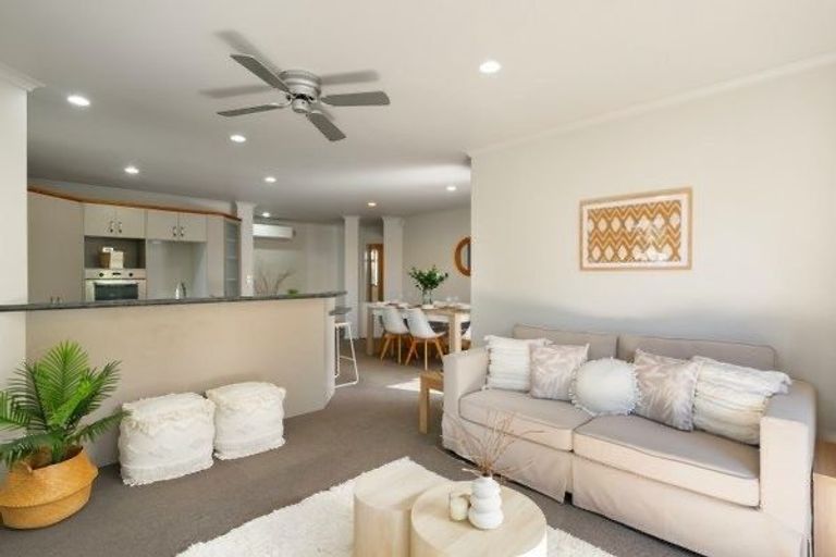 Photo of property in 58 Gibson Place, Papamoa Beach, Papamoa, 3118