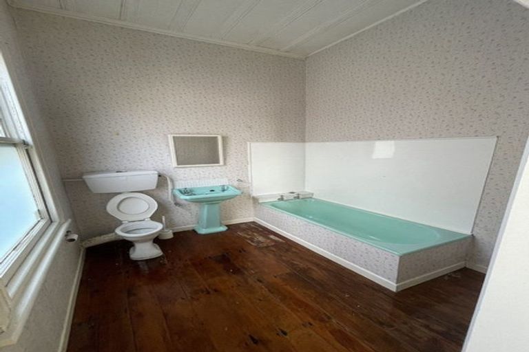 Photo of property in 70a Valley Road, Paraparaumu, 5032