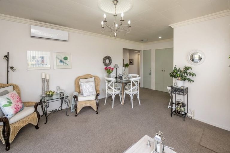 Photo of property in 30 Kent Street, Levin, 5510