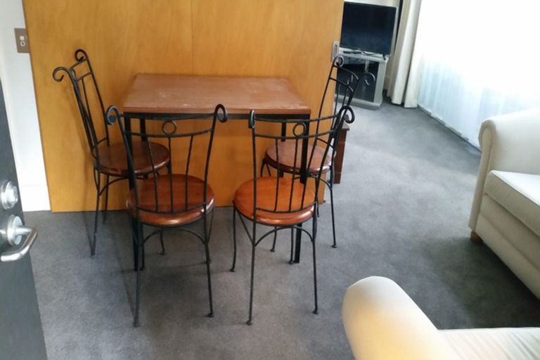 Photo of property in St Pauls Apartments, 30/43 Mulgrave Street, Thorndon, Wellington, 6011