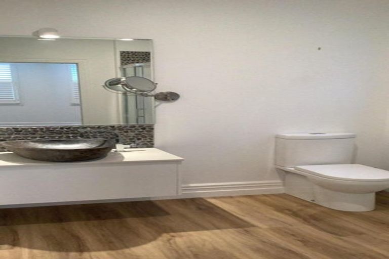 Photo of property in 19 Mozeley Avenue, Devonport, Auckland, 0624