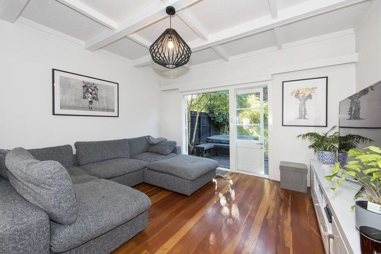 Photo of property in 12 Sefton Avenue, Grey Lynn, Auckland, 1021