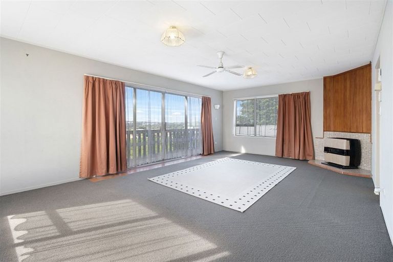 Photo of property in 38d Hetherington Road, Ranui, Auckland, 0612