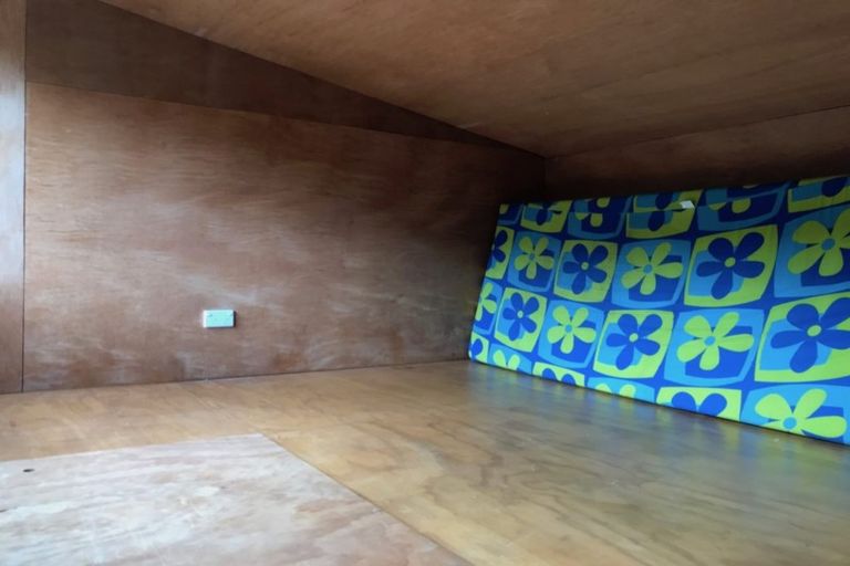 Photo of property in 91 Glenesk Road, Piha, New Lynn, 0772