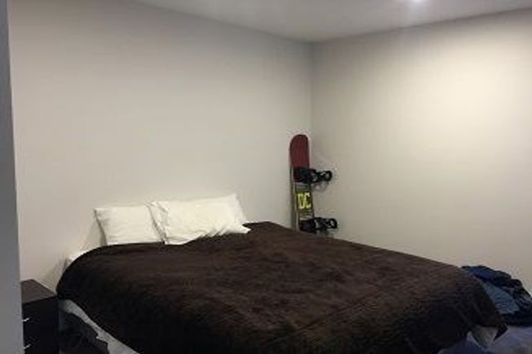 Photo of property in 12 Fife Court, Jacks Point, Queenstown, 9371