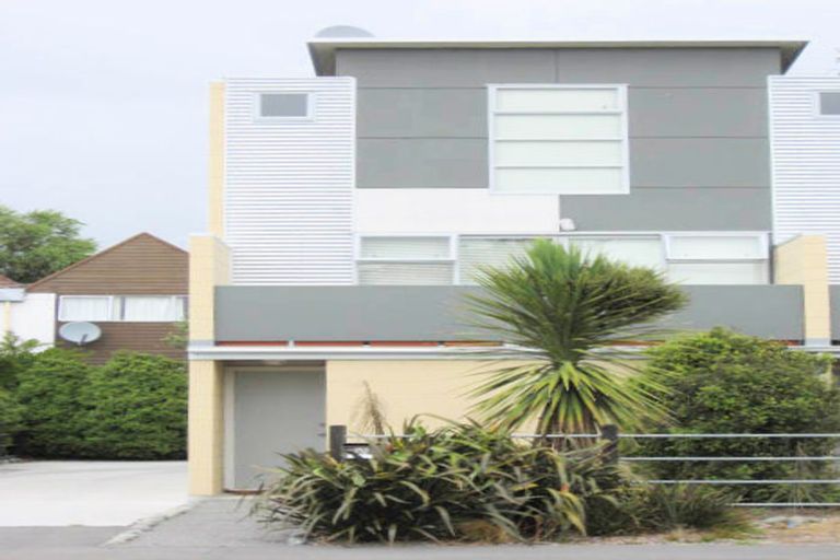 Photo of property in 152 Purchas Street, Edgeware, Christchurch, 8013