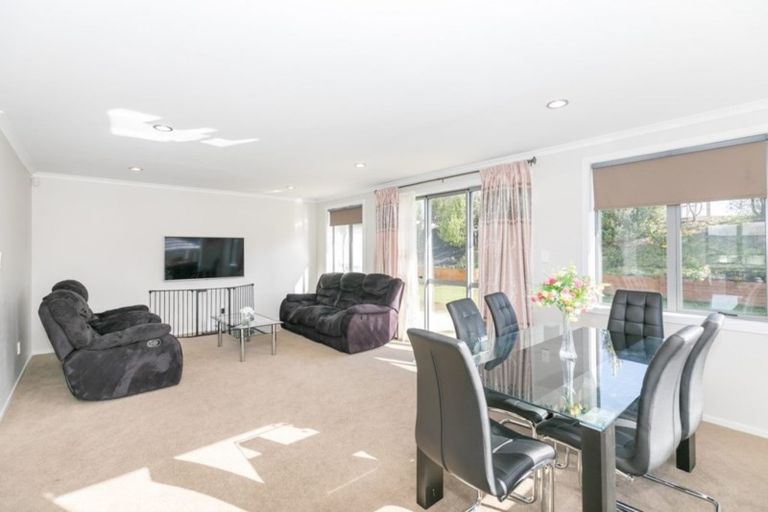 Photo of property in 22 Patatee Terrace, Baverstock, Hamilton, 3200