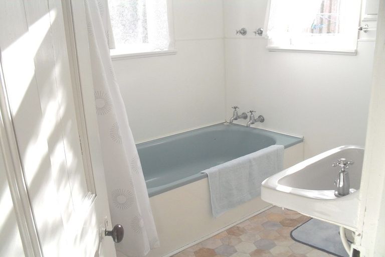 Photo of property in 6 Tudor Street, Devonport, Auckland, 0624