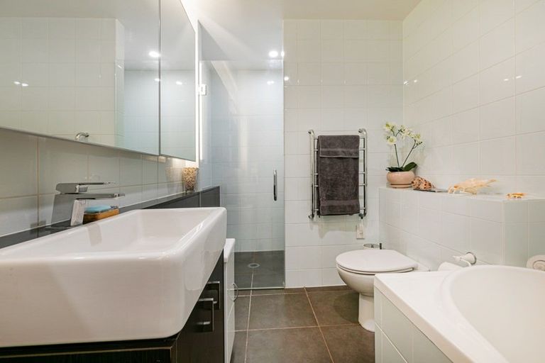 Photo of property in The Georgian, 7/8 Sidmouth Street, Mairangi Bay, Auckland, 0630