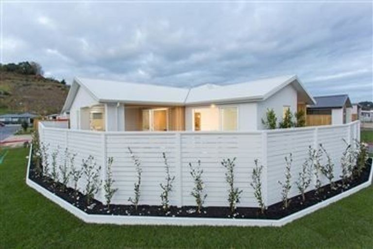 Photo of property in 41 Saint Pauls Drive, Brookfield, Tauranga, 3110