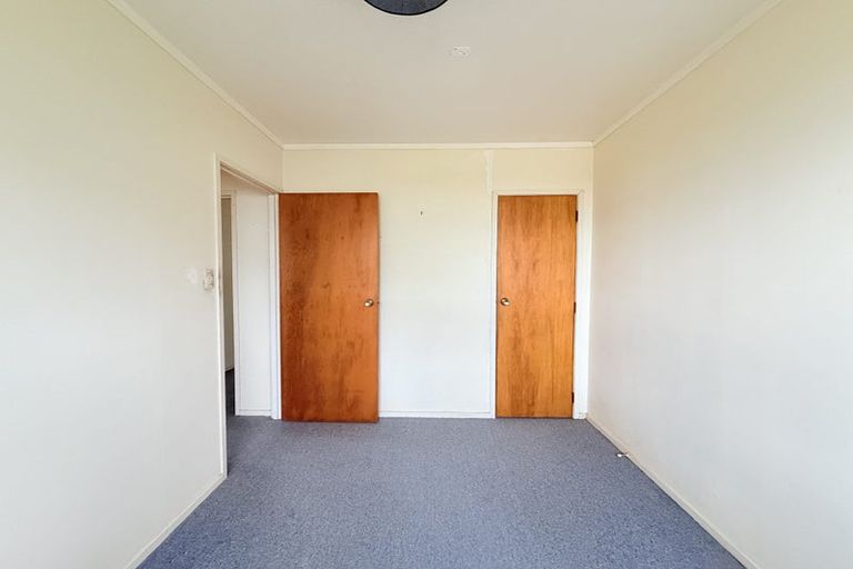 Photo of property in 1/4 Illana Place, Ranui, Auckland, 0612