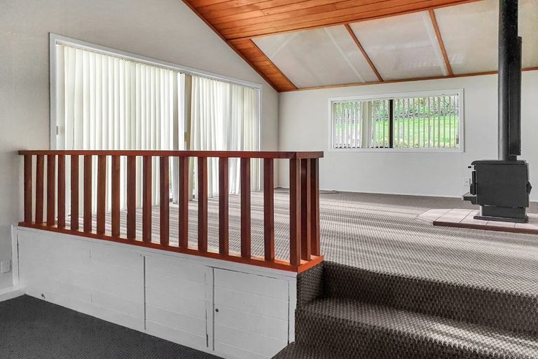 Photo of property in 161 Horsman Road, Waitakere, Henderson, 0782