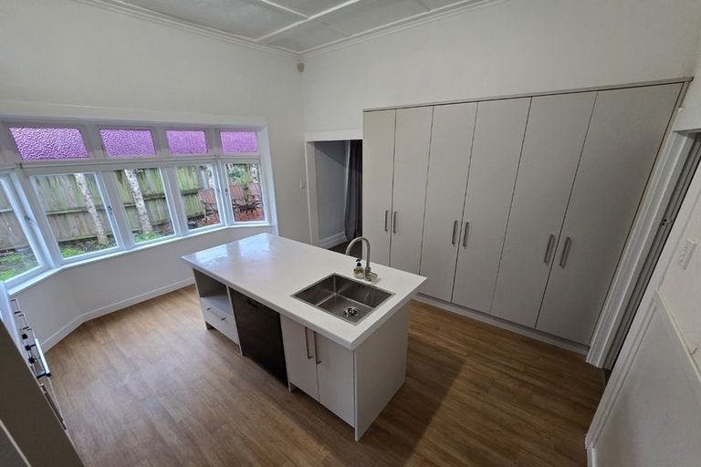 Photo of property in 3 Peverill Crescent, Papatoetoe, Auckland, 2025