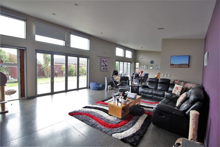 Photo of property in 3 Farringdon Avenue, Rototuna North, Hamilton, 3210