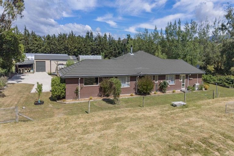 Photo of property in 12 Bush Road, Oxford, 7430