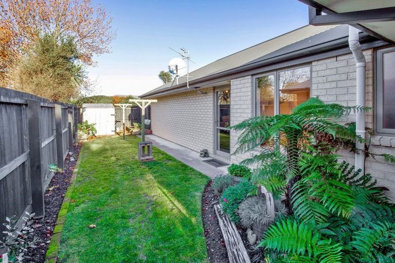 Photo of property in 22 Campion Place, Rolleston, 7614