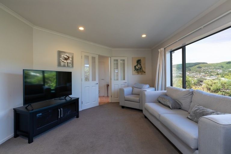 Photo of property in 3c Duncan Street, Tawa, Wellington, 5028