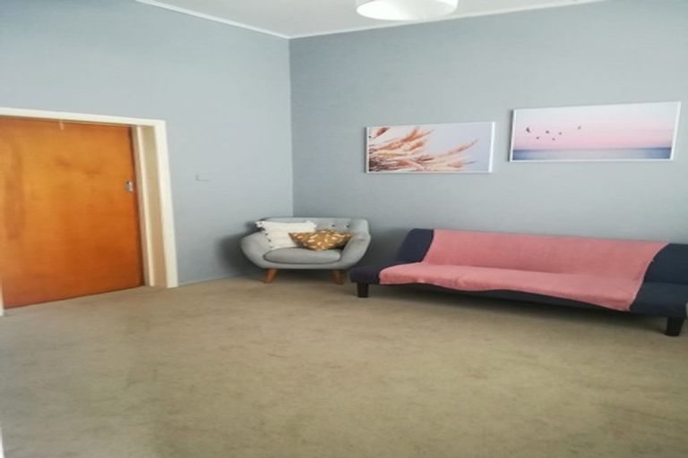 Photo of property in 208 Lyndon Road West, Hastings, 4122