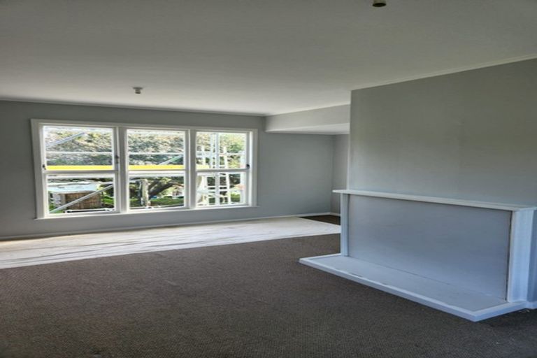 Photo of property in 78-80 Hereford Street, Cannons Creek, Porirua, 5024