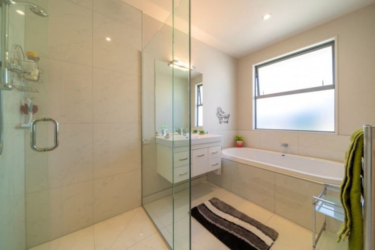 Photo of property in 1 Brockworth Lane, Lower Shotover, Queenstown, 9371