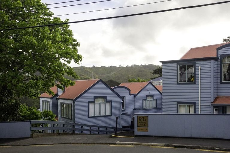 Photo of property in 4/93a Kelburn Parade, Kelburn, Wellington, 6012