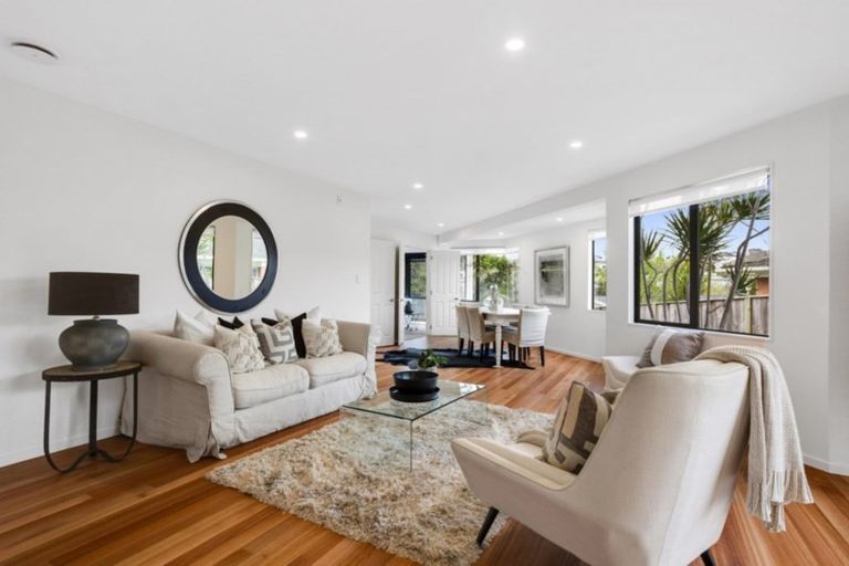 Photo of property in 1/8 Aotearoa Terrace, Murrays Bay, Auckland, 0630