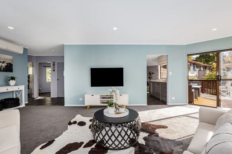 Photo of property in 6 Shackle Lane, Whitby, Porirua, 5024