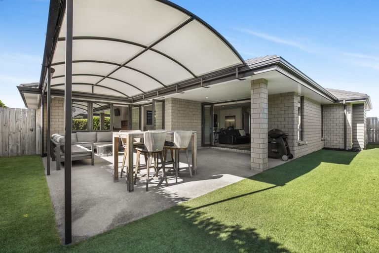 Photo of property in 59 Sunningdale Street, Wattle Downs, Auckland, 2103