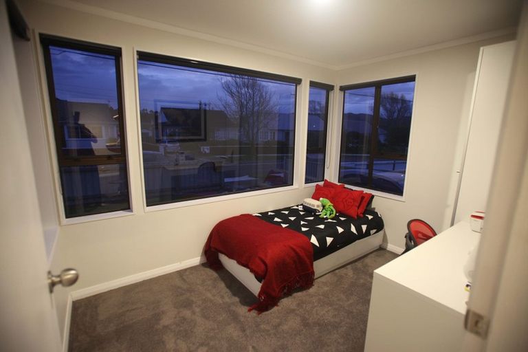 Photo of property in 12 Shearer Crescent, Naenae, Lower Hutt, 5011